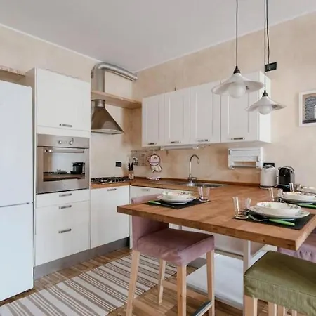 Lada Holiday home Faggeto Lario